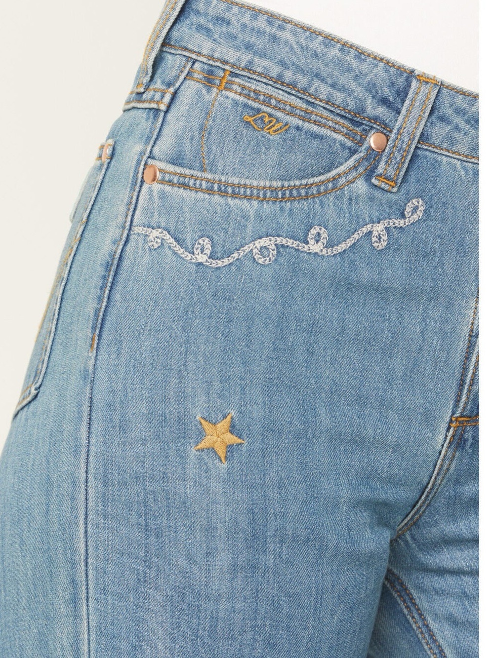 Like New Wrangler X Lainey Wilson High Rise Jeans - Picture 3 of 9